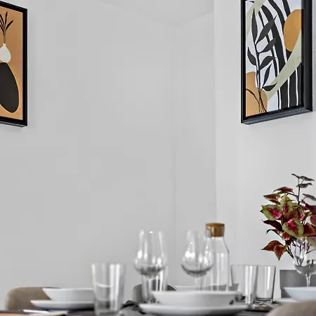 Luxomes - Spacious Studio For 4 - Kitchen - Parking Ingolstadt Exterior foto