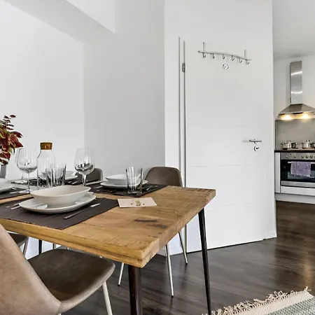 Luxomes - Spacious Studio For 4 - Kitchen - Parking Ingolstadt Exterior foto