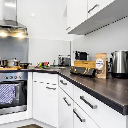 Luxomes - Spacious Studio For 4 - Kitchen - Parking Ingolstadt Exterior foto