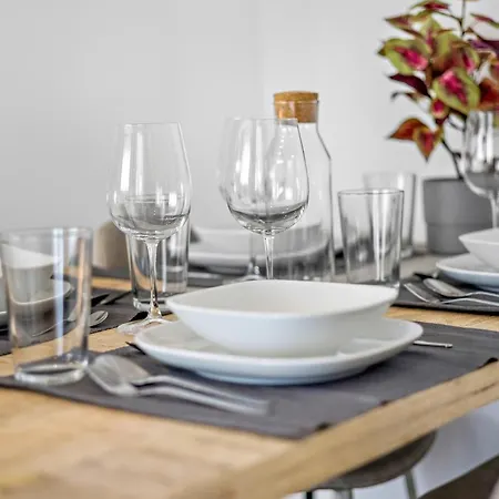 Luxomes - Spacious Studio For 4 - Kitchen - Parking Ingolstadt Exterior foto