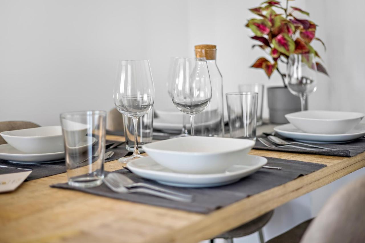 Luxomes - Spacious For 4 - Kitchen - Parking